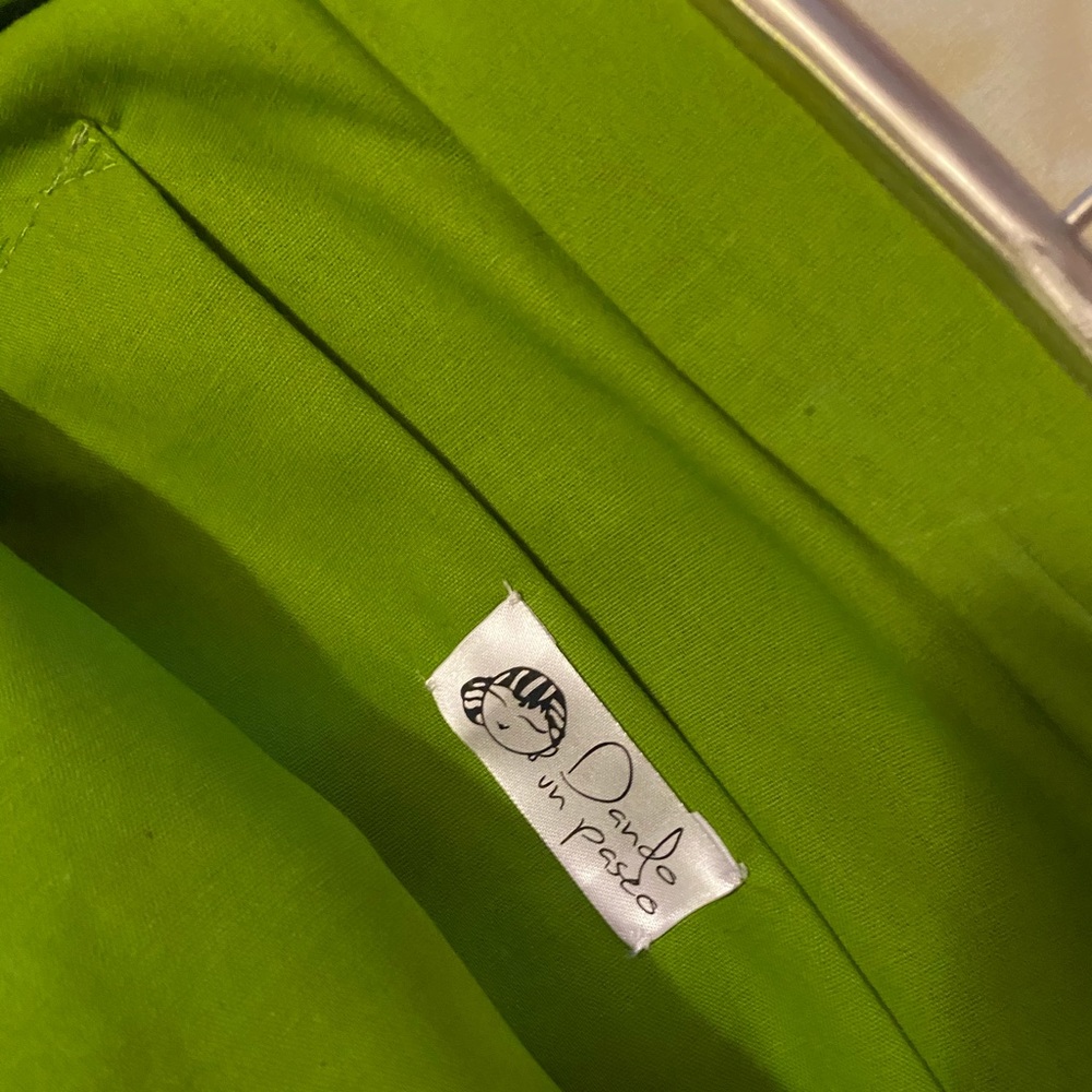 BN - Green clutch with a chain strap for shoulder - Picture 4 of 8